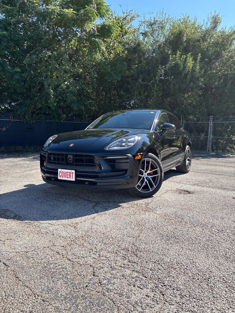 2023 Porsche Macan S — photo 1 of 31