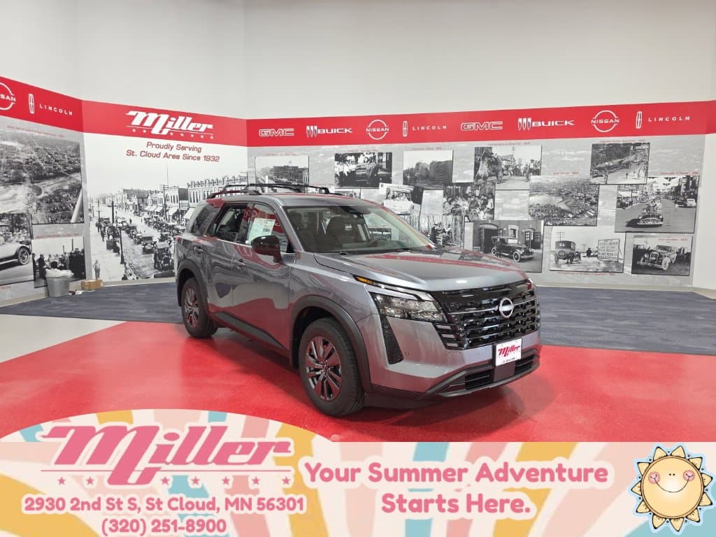 2026 Nissan Pathfinder SV — photo 1 of 32