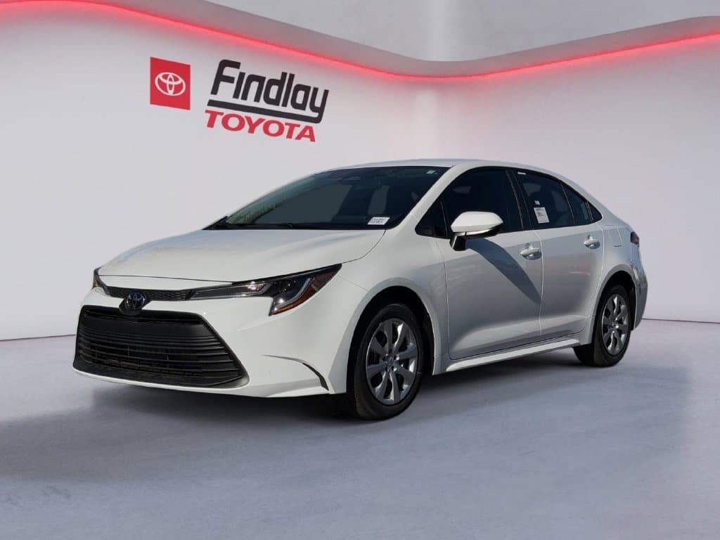2026 Toyota Corolla LE — photo 1 of 17