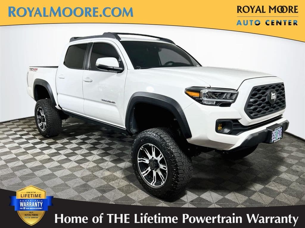 2021 Toyota Tacoma TRD Off-Road — photo 1 of 36