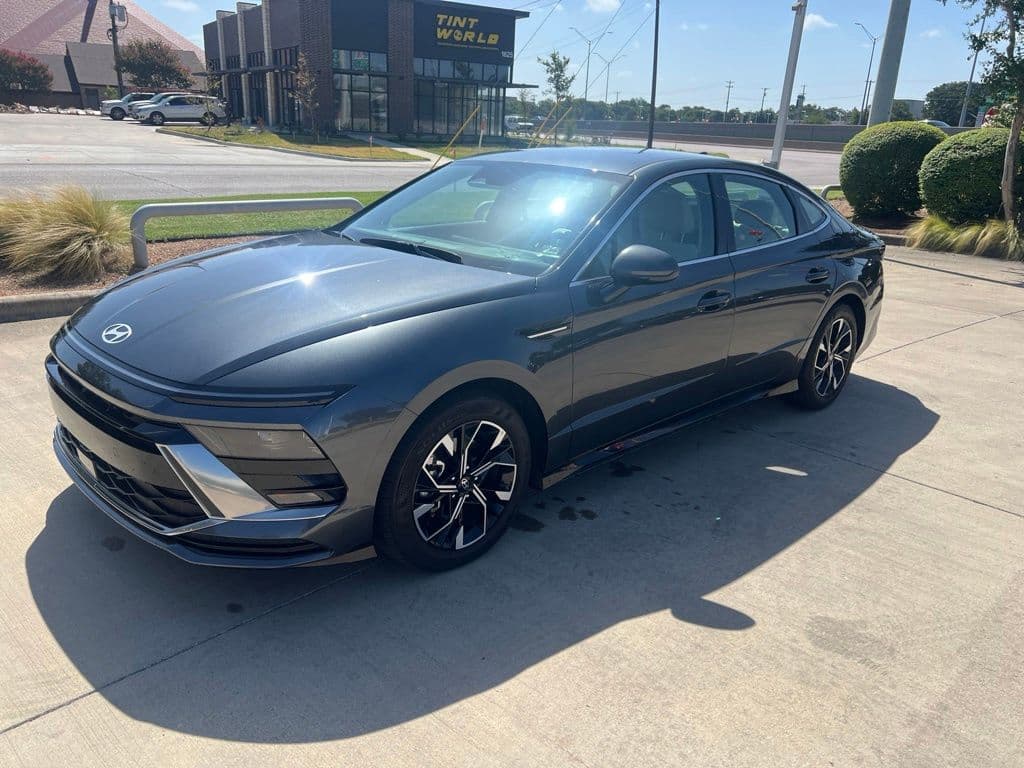 2025 Hyundai Sonata SEL — photo 1 of 25