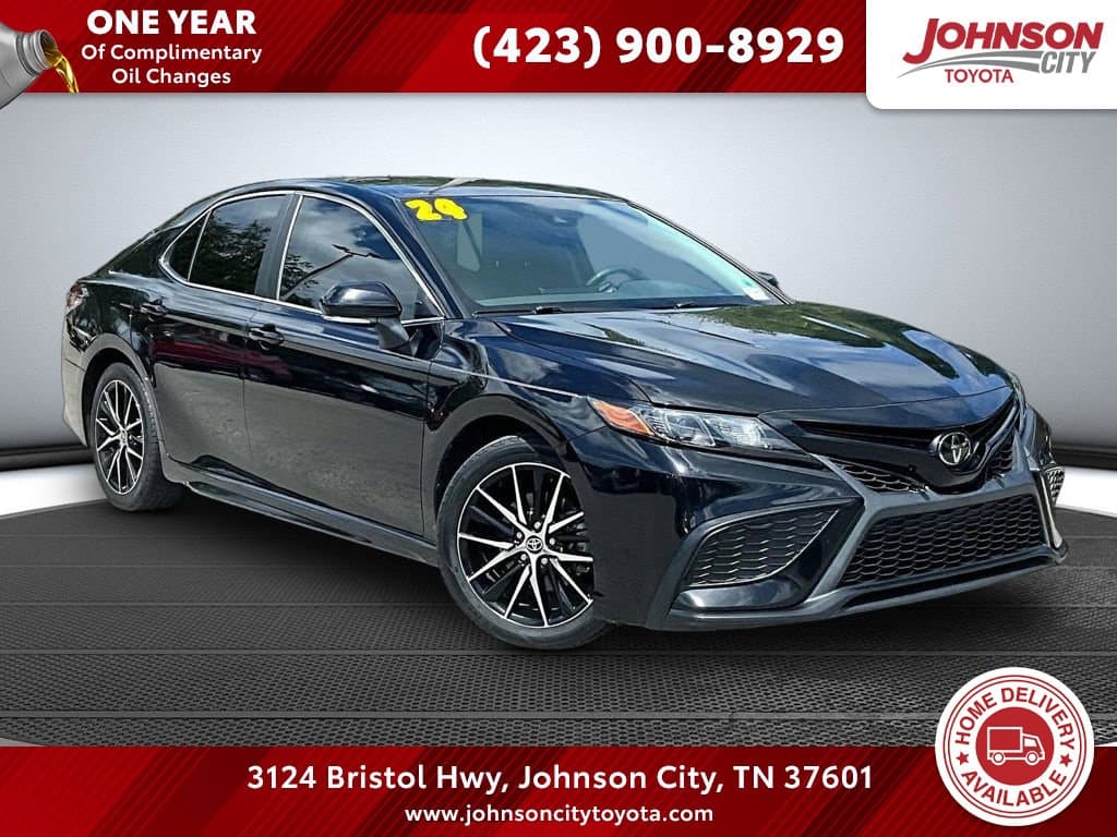 2024 Toyota Camry SE — photo 1 of 39