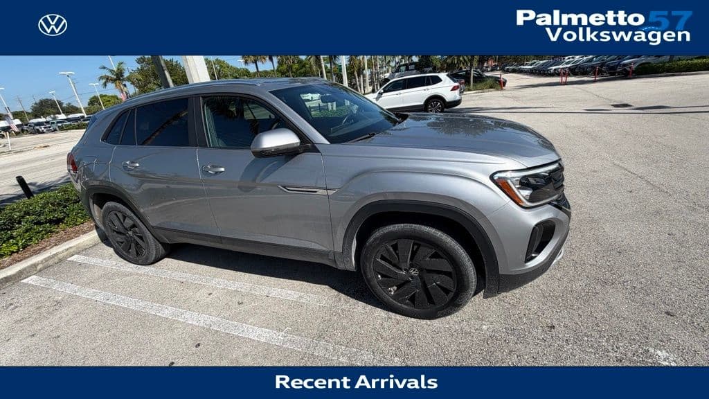 2024 Volkswagen Atlas Cross Sport 2.0T SE w/Technology — photo 1 of 7