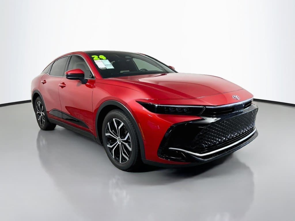 2024 Toyota Crown Limited — photo 1 of 33
