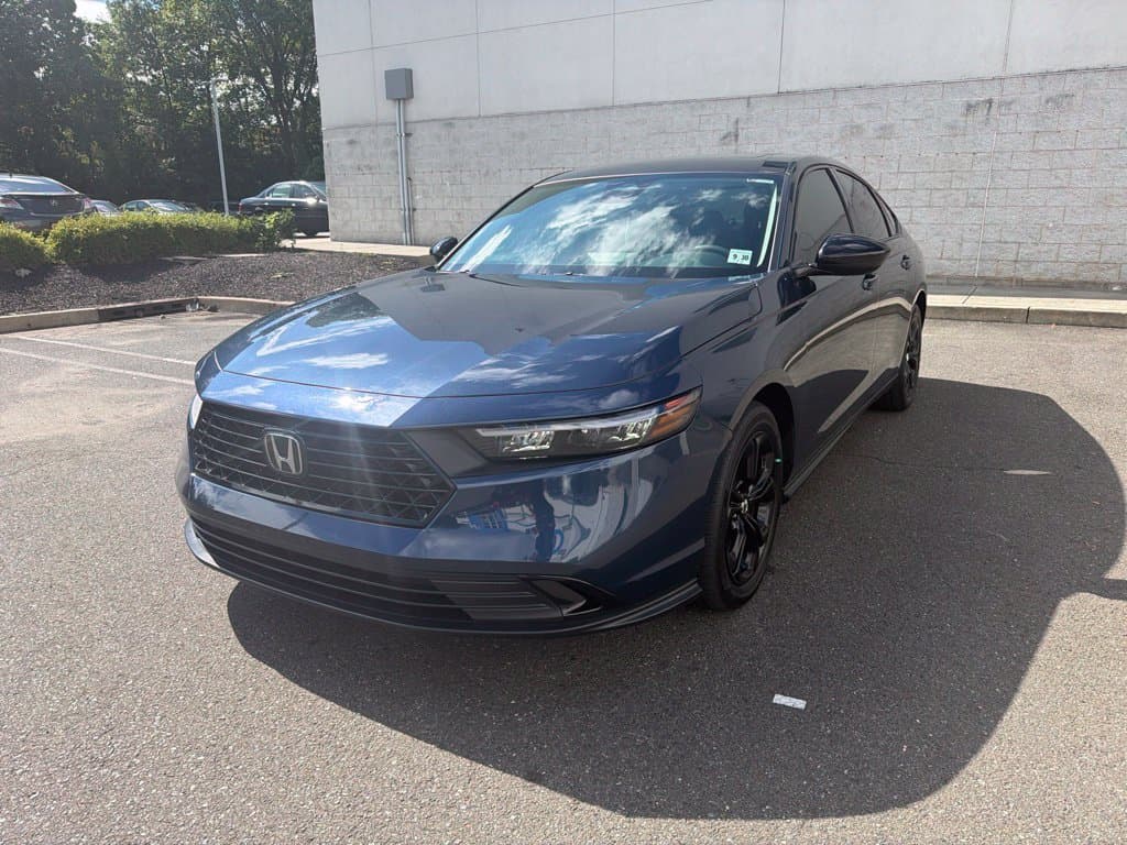 2025 Honda Accord Sedan SE — photo 1 of 27