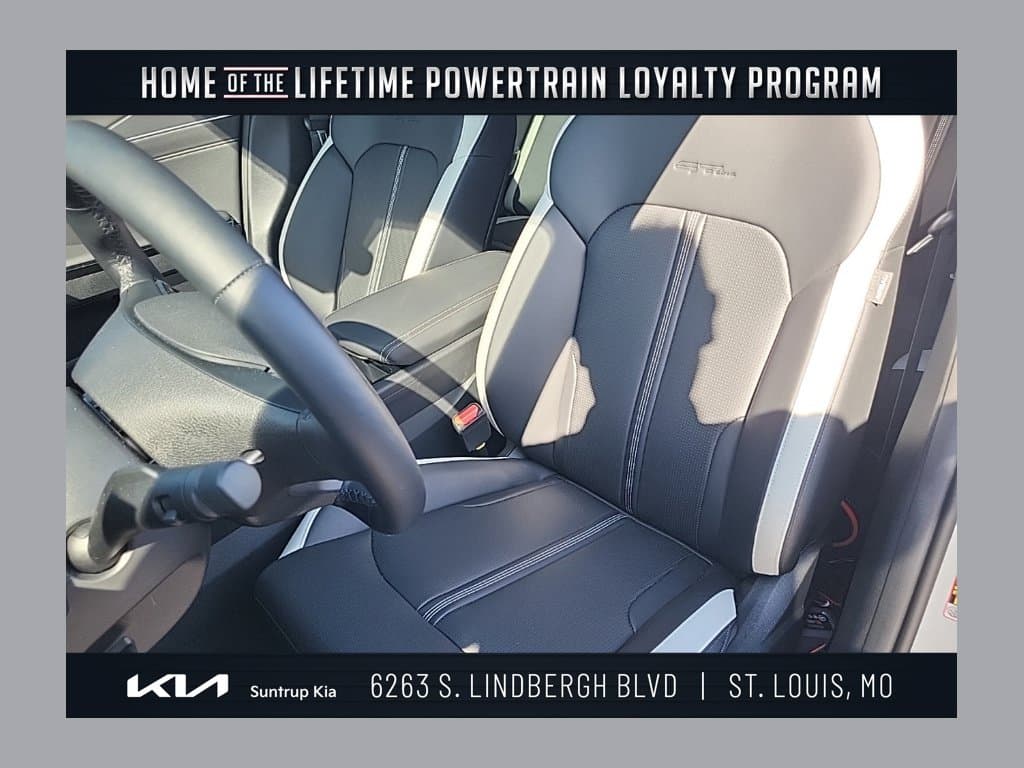 2026 Kia K5 GT-Line — photo 1 of 11