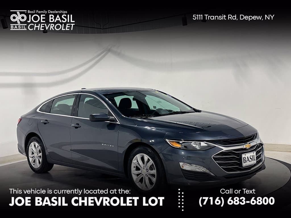 2019 Chevrolet Malibu LT — photo 1 of 39