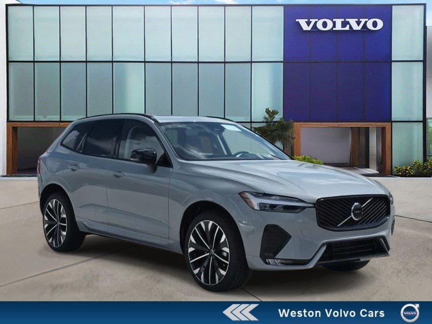2026 Volvo XC60 B5 Ultra — photo 1 of 13