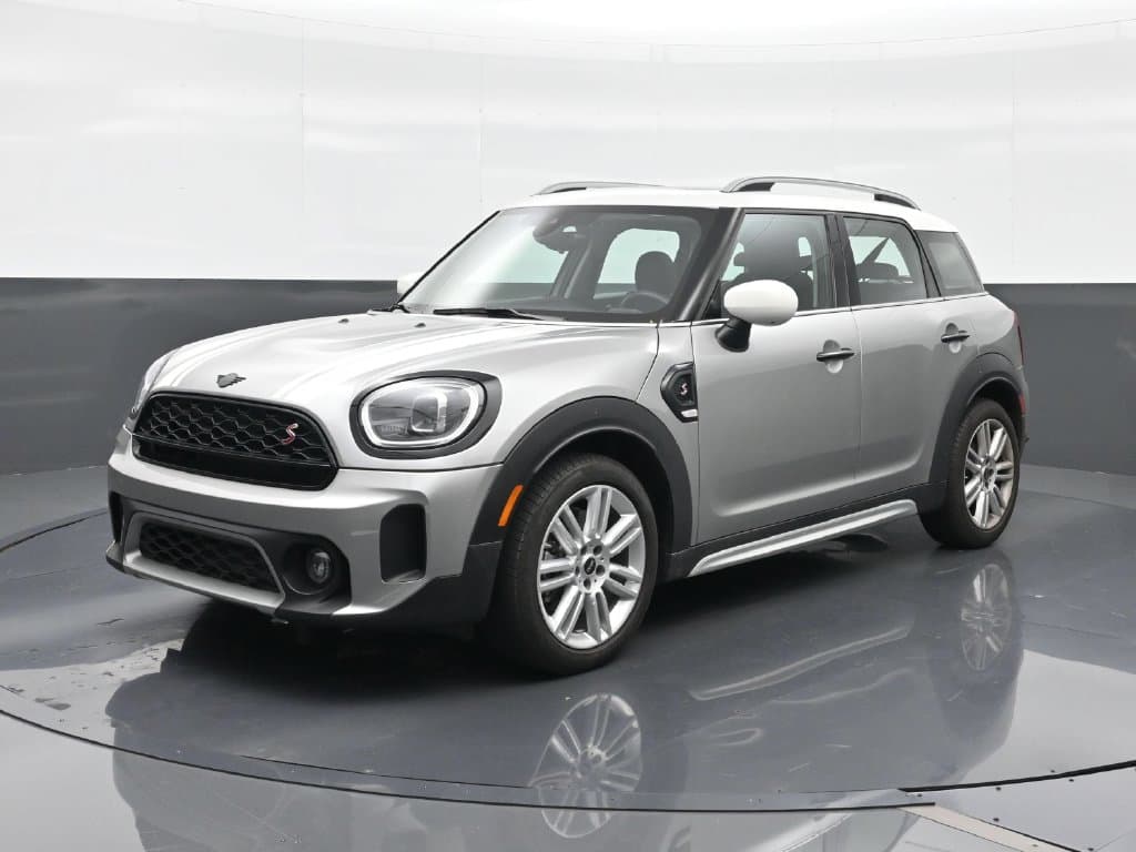 2024 Mini Countryman Base — photo 1 of 7