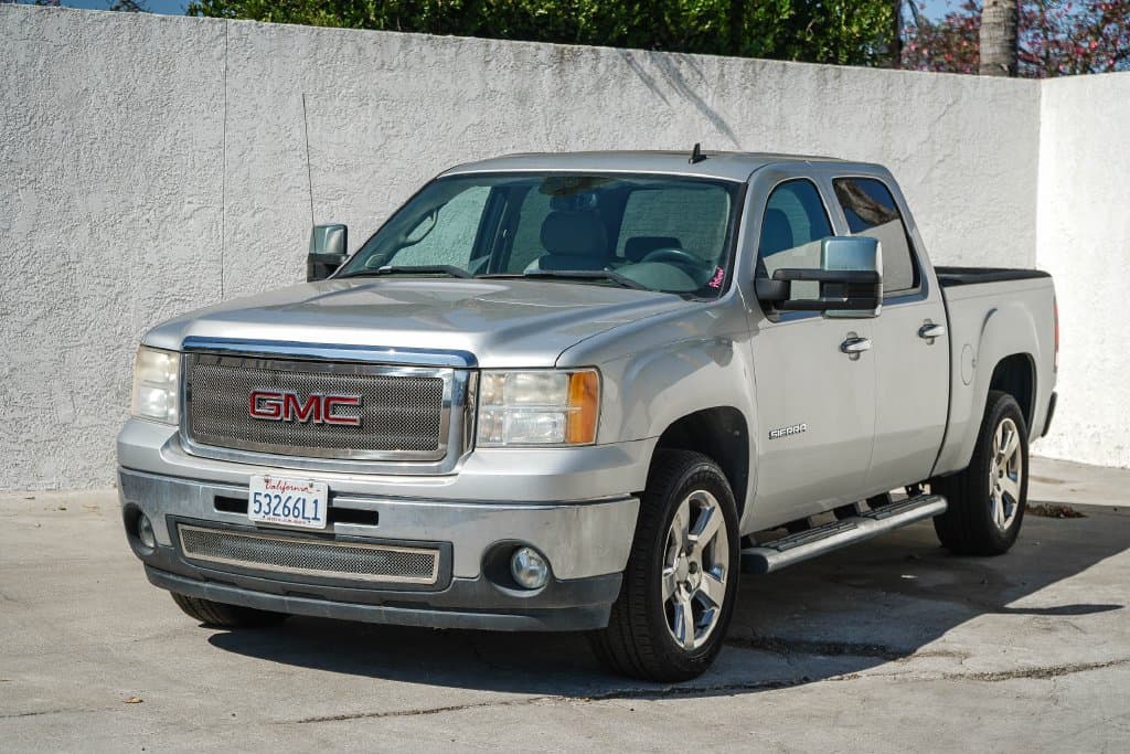 2010 GMC Sierra 1500 SLT — photo 1 of 12