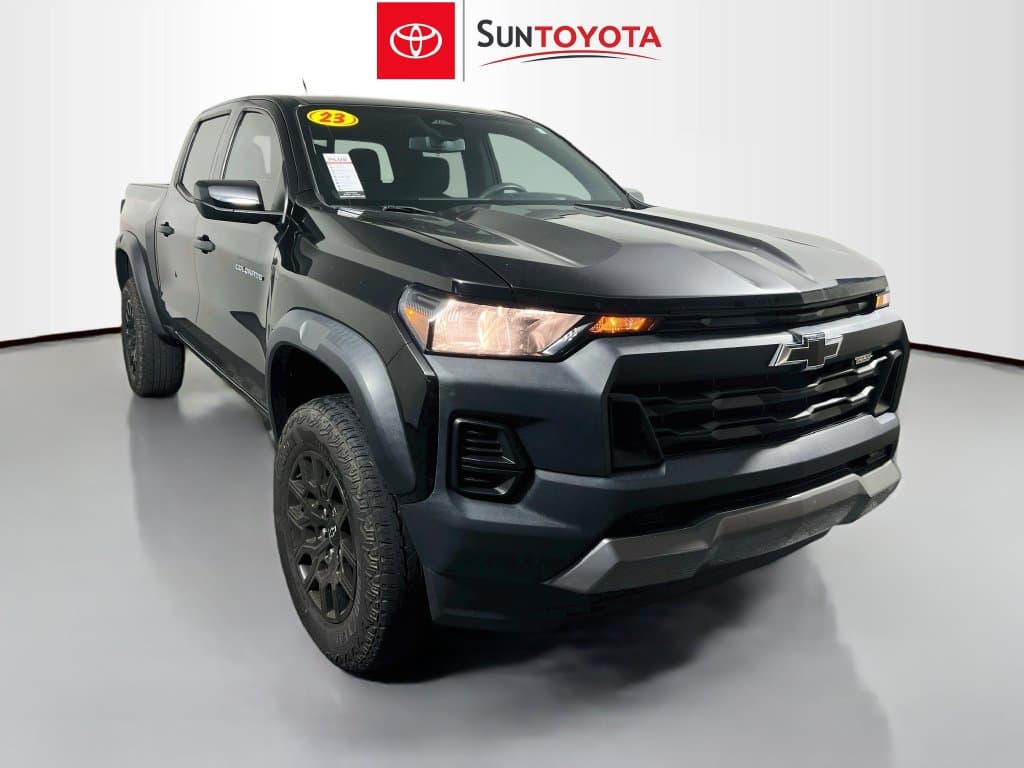 2023 Chevrolet Colorado 4WD Trail Boss — photo 1 of 32