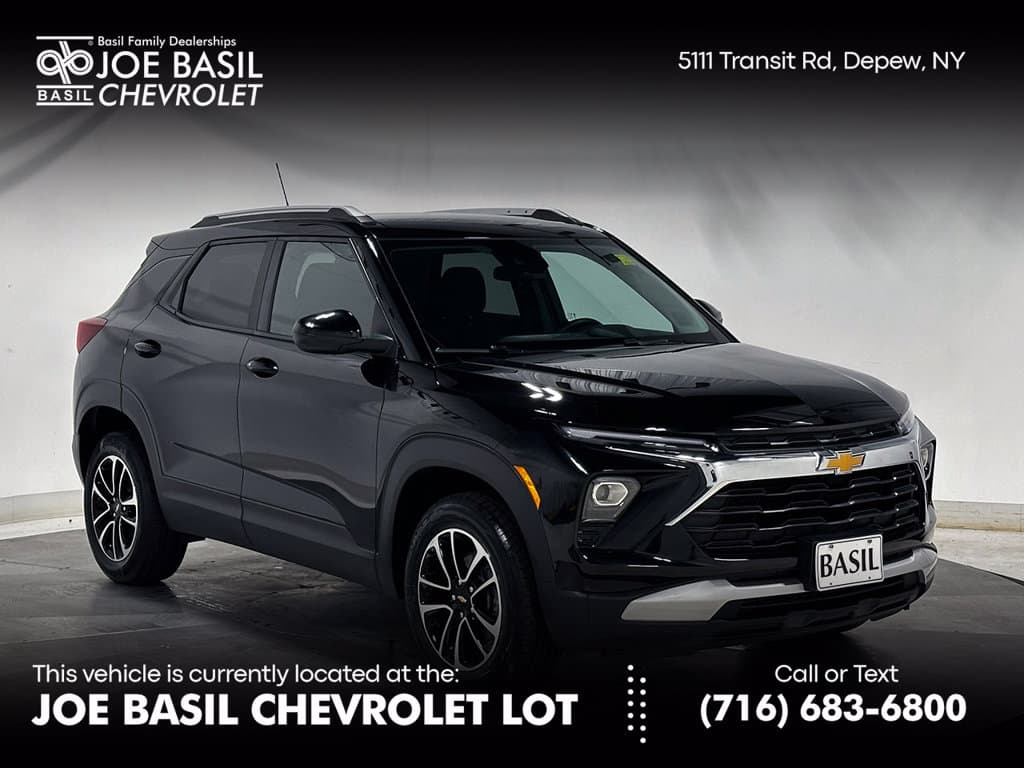 2024 Chevrolet Trailblazer LT — photo 1 of 38