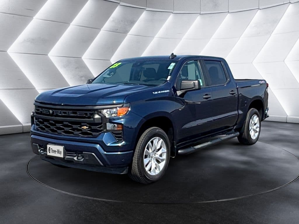 2023 Chevrolet Silverado 1500 Custom — photo 1 of 20