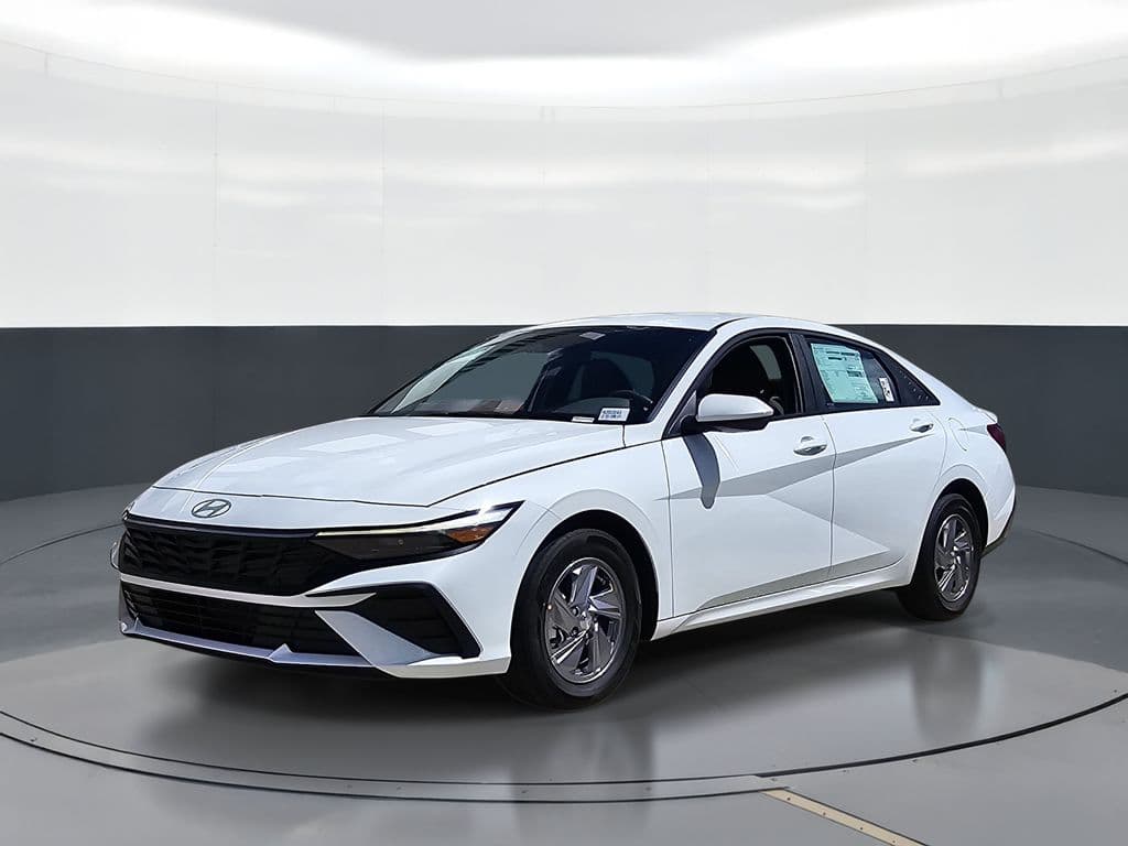 2026 Hyundai Elantra SE — photo 1 of 26