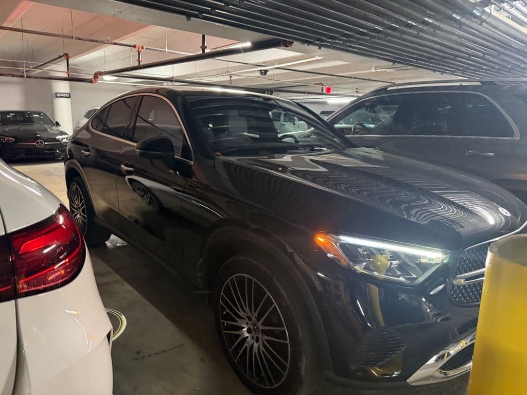 2025 Mercedes-Benz GLC GLC 300 Coupe — photo 1 of 3