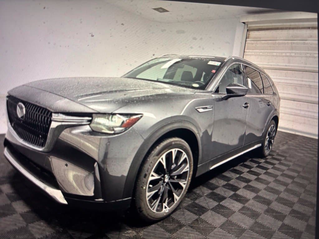2024 Mazda CX-90 PHEV Premium Plus — photo 1 of 3