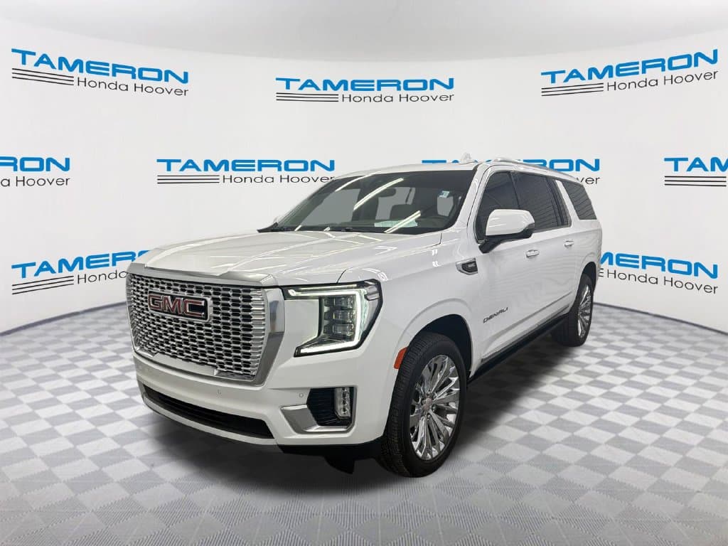 2021 GMC Yukon XL Denali — photo 1 of 34