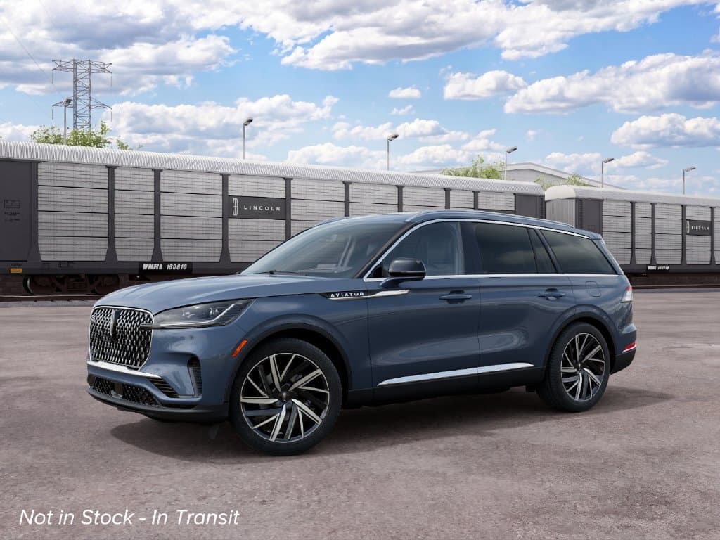 2027 Lincoln Aviator Reserve — photo 1 of 22