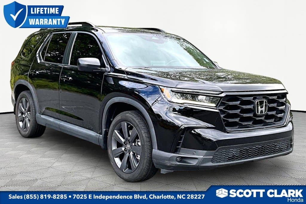 2025 Honda Pilot Sport — photo 1 of 25