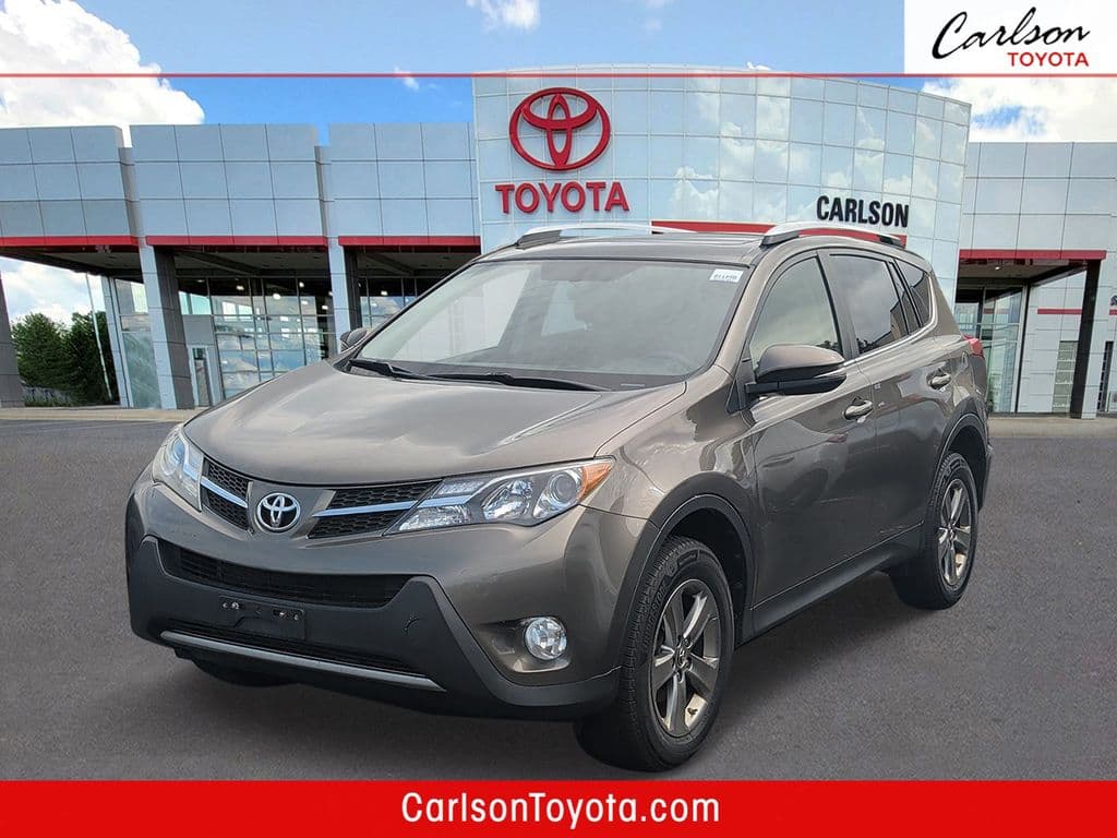 2015 Toyota RAV4 XLE — photo 1 of 8