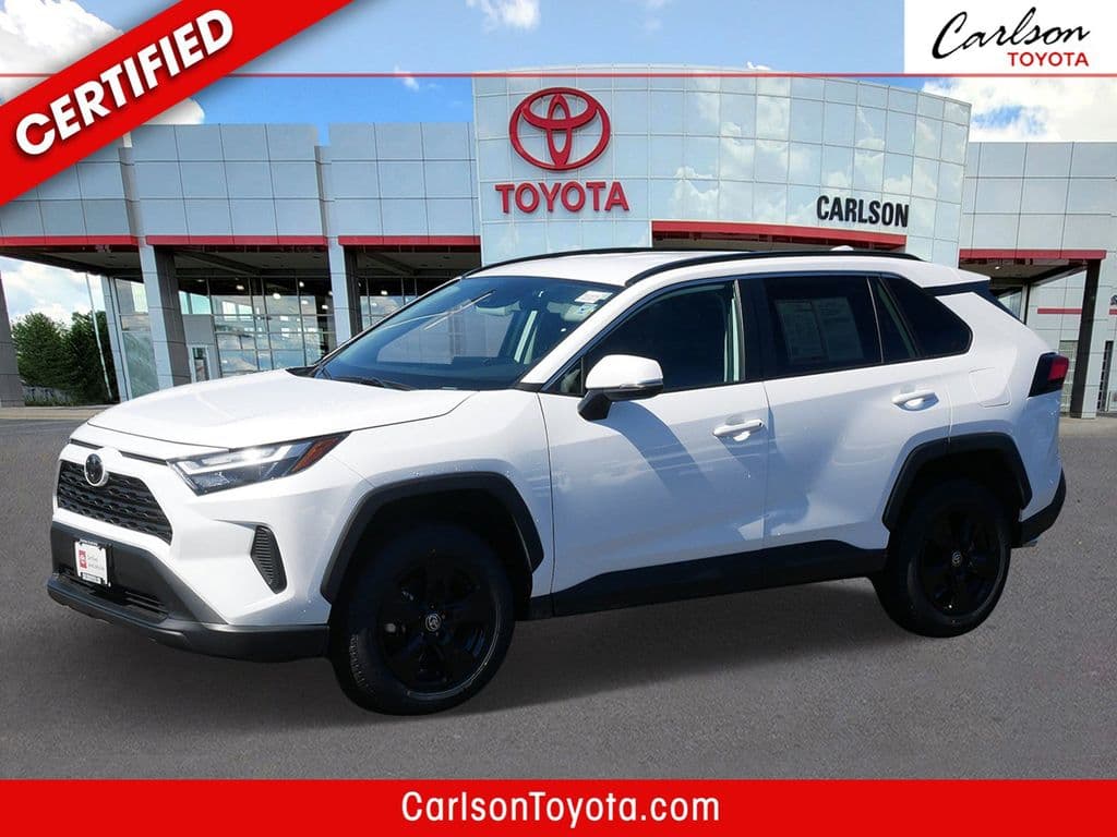 2025 Toyota RAV4 XLE — photo 1 of 28