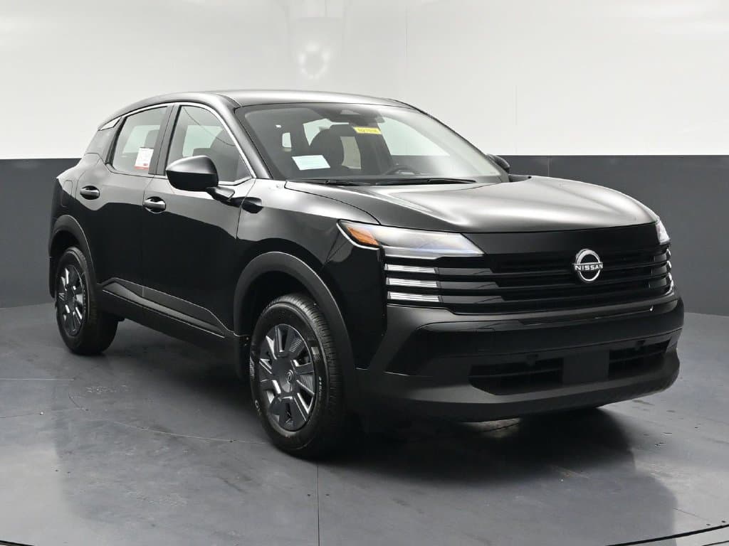 2027 Nissan Kicks S — photo 1 of 35
