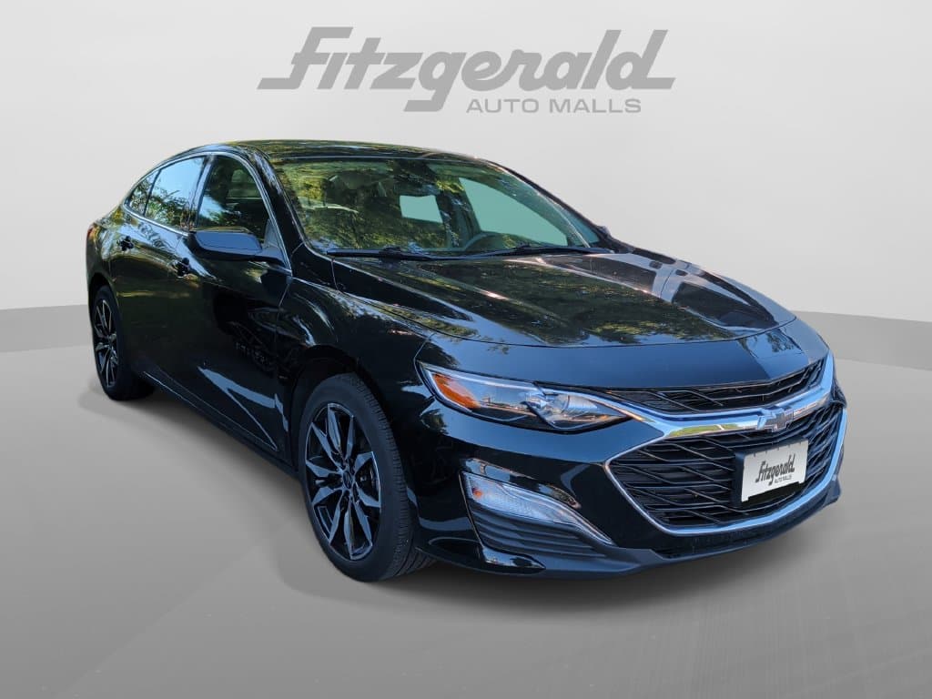 2024 Chevrolet Malibu RS — photo 1 of 6