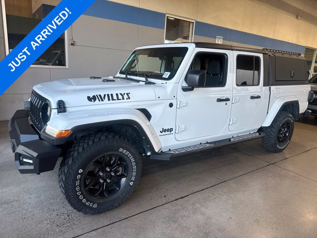 2024 Jeep Gladiator Willys — photo 1 of 7