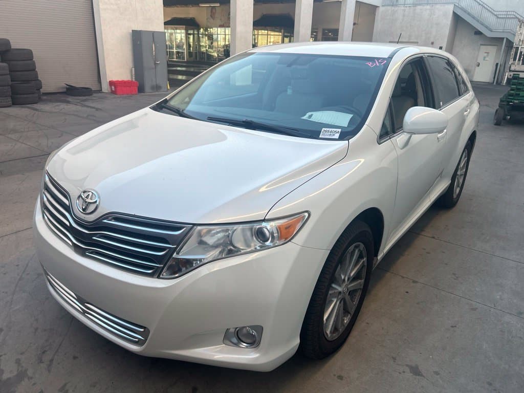 2011 Toyota Venza Base — photo 1 of 4