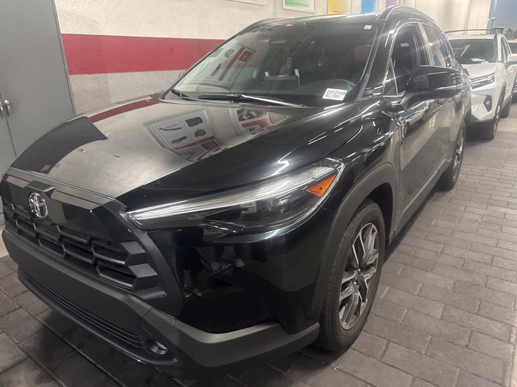 2026 Toyota Corolla Cross XLE — photo 1 of 4