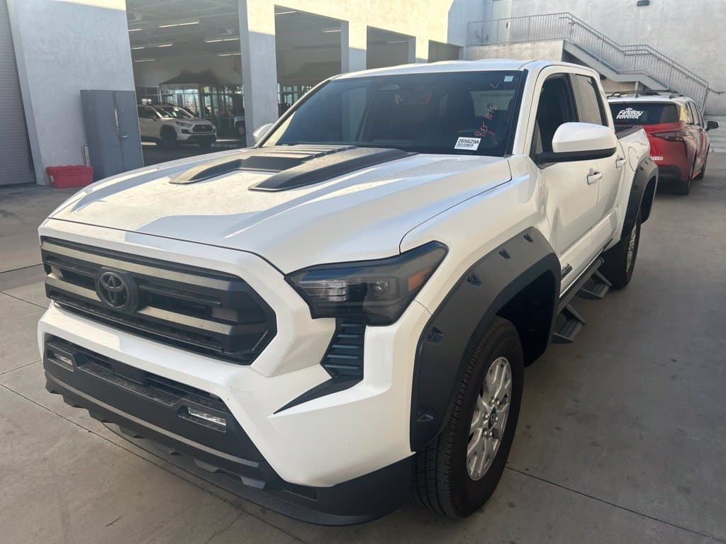 2024 Toyota Tacoma 2WD SR5 — photo 1 of 4