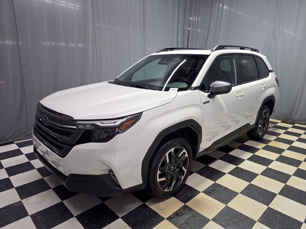 2026 Subaru Forester Premium Hybrid — photo 1 of 18