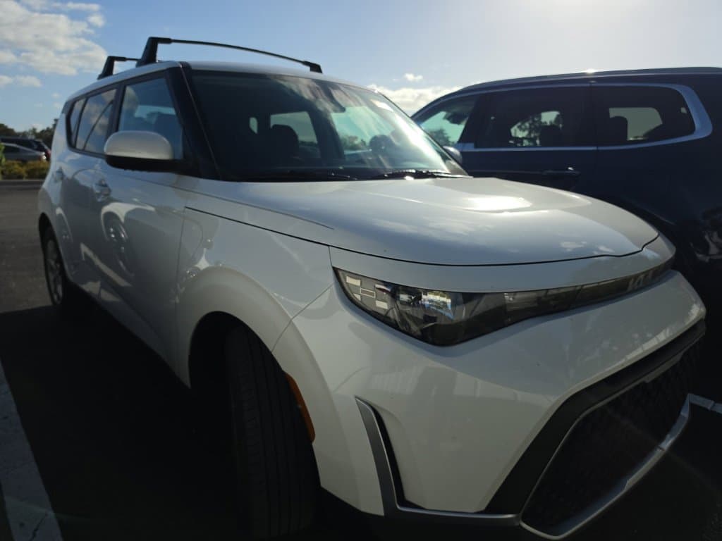 2023 Kia Soul LX — photo 1 of 16