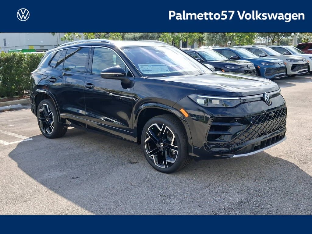 2027 Volkswagen Tiguan SEL R-Line Turbo — photo 1 of 13