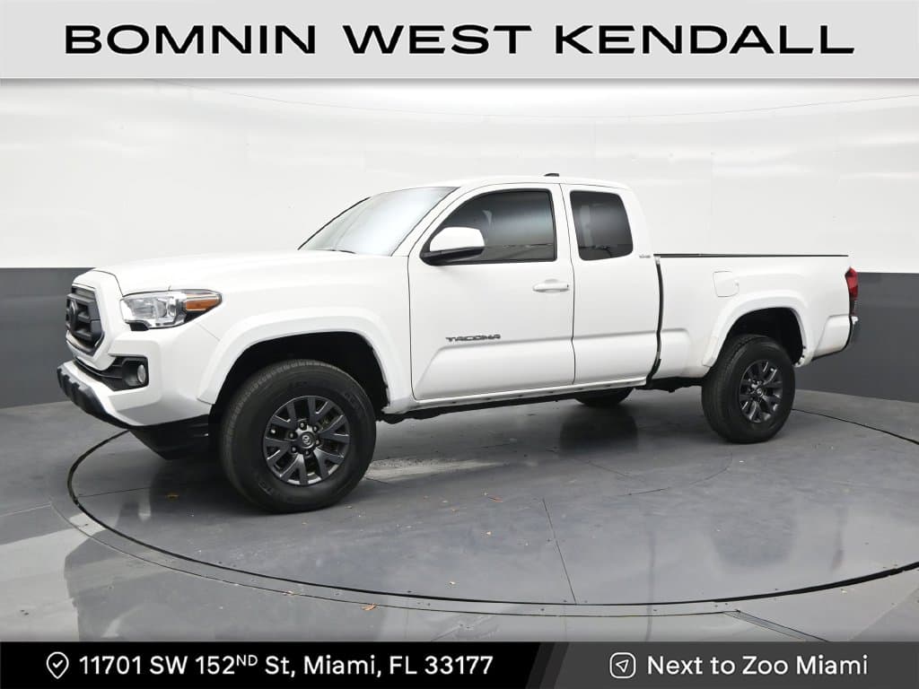 2023 Toyota Tacoma 2WD SR5 — photo 1 of 33