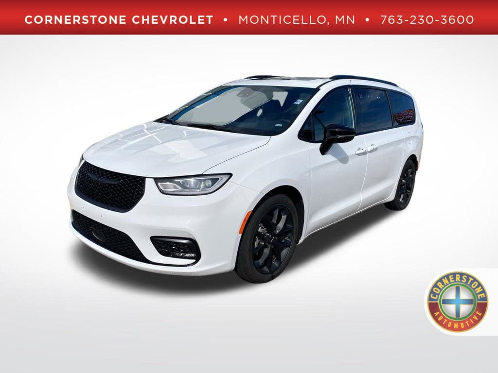 2025 Chrysler Pacifica Limited — photo 1 of 11