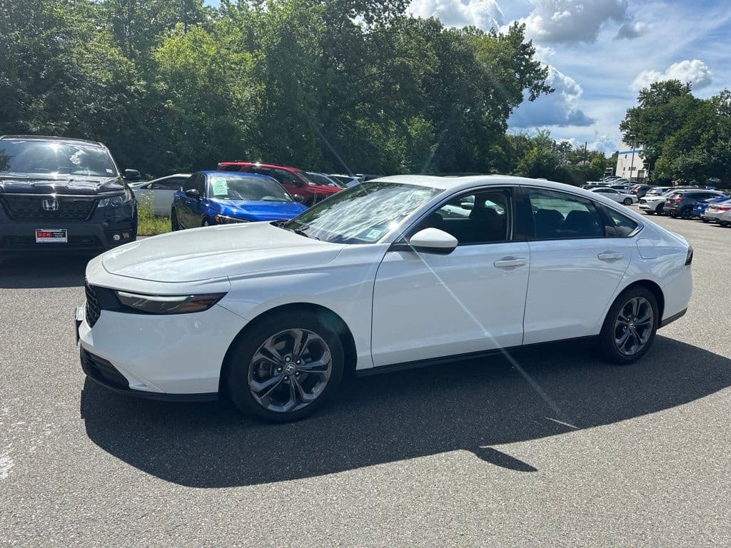 2023 Honda Accord Sedan EX — photo 1 of 21