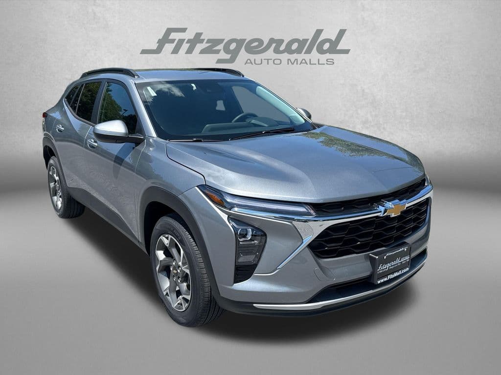 2026 Chevrolet Trax LT — photo 1 of 30