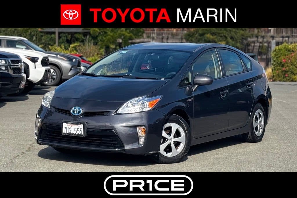 2015 Toyota Prius Two — photo 1 of 28