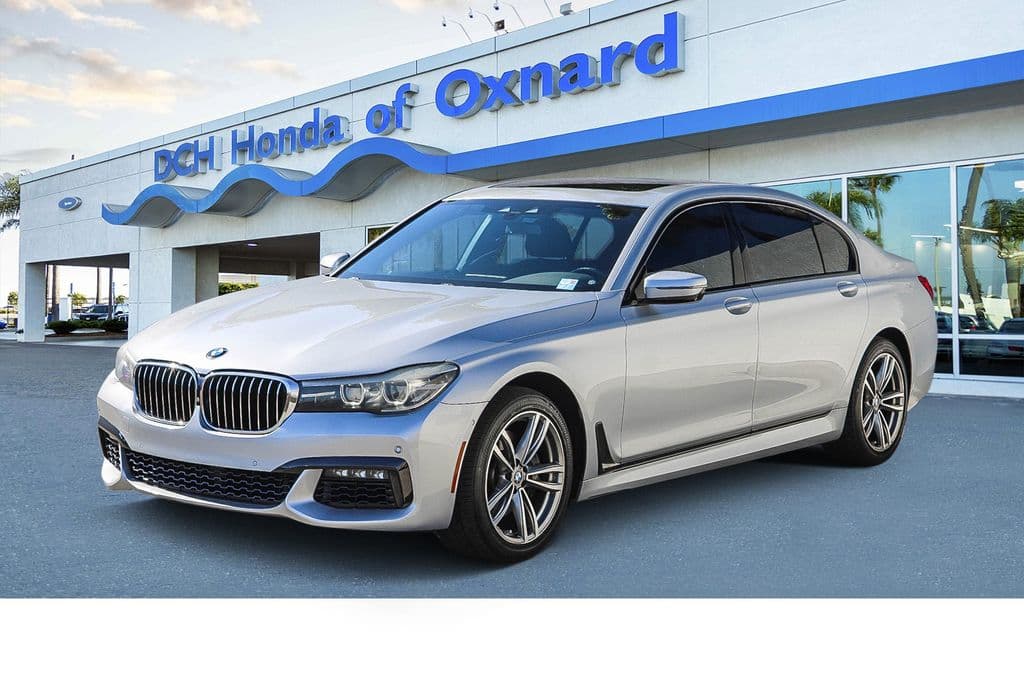 2016 BMW 7 Series 740i — photo 1 of 12
