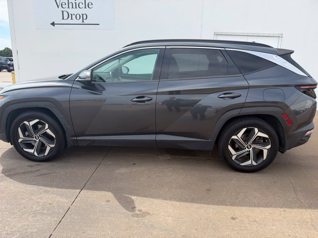 2022 Hyundai Tucson Limited — photo 1 of 10