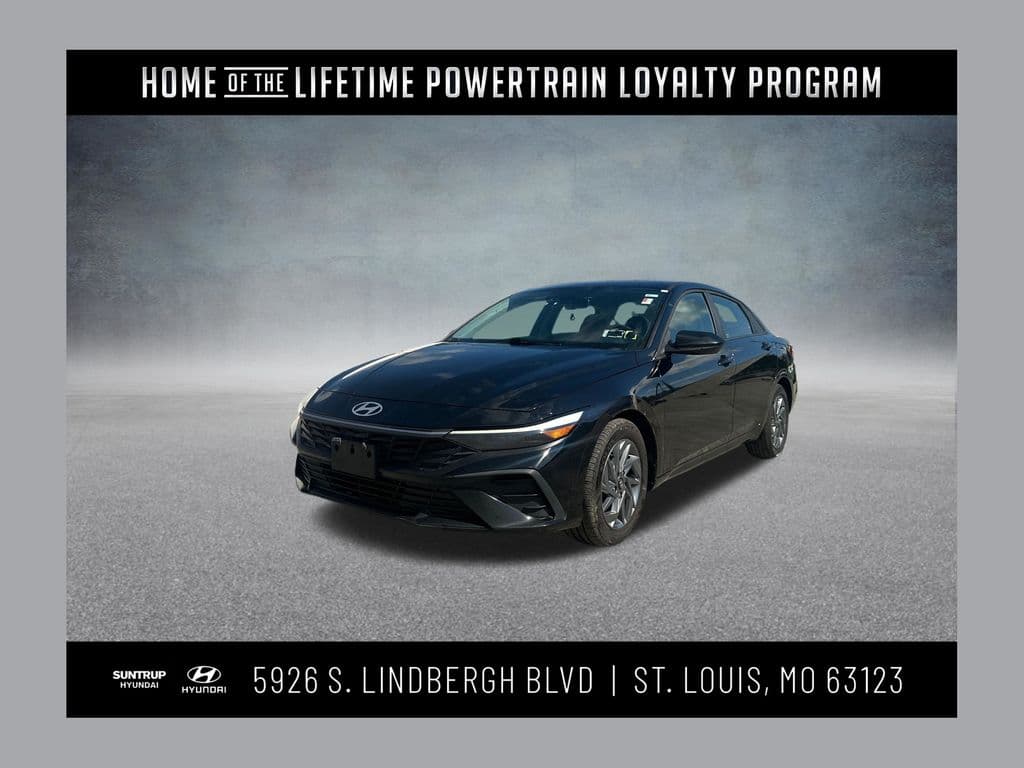 2024 Hyundai Elantra SEL — photo 1 of 22