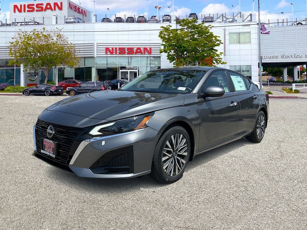 2026 Nissan Altima 2.5 SV — photo 1 of 26