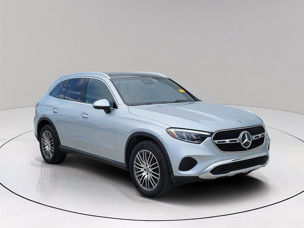 2026 Mercedes-Benz GLC GLC 300 — photo 1 of 29