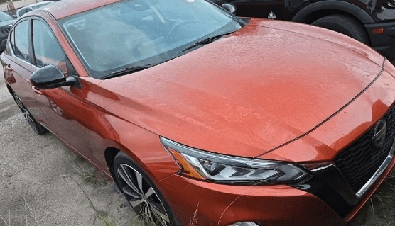 2022 Nissan Altima 2.5 SR — photo 1 of 7
