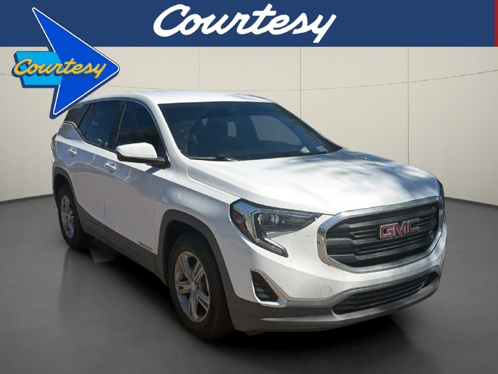 2021 GMC Terrain SLE — photo 1 of 11