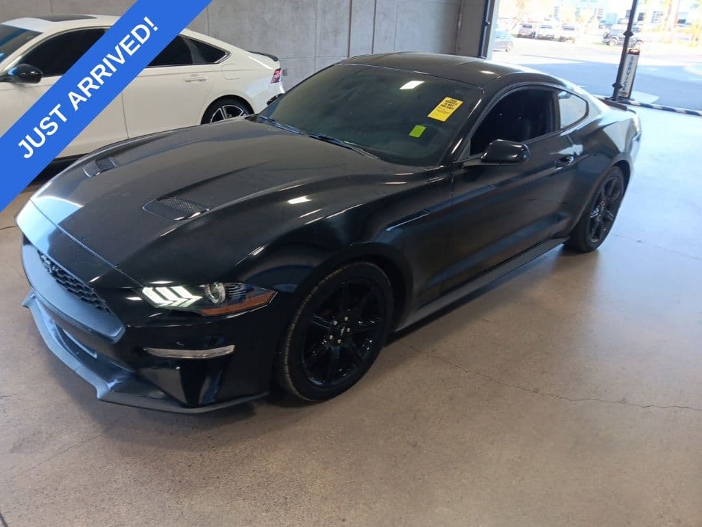 2019 Ford Mustang EcoBoost — photo 1 of 6