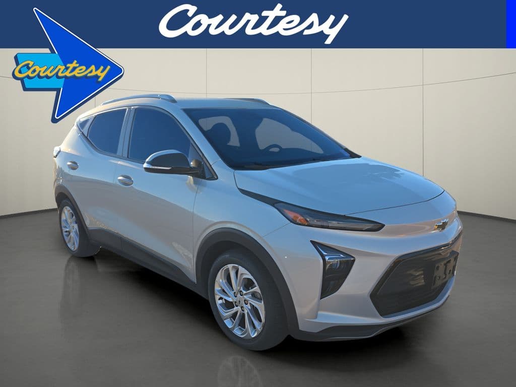2023 Chevrolet Bolt EUV LT — photo 1 of 26