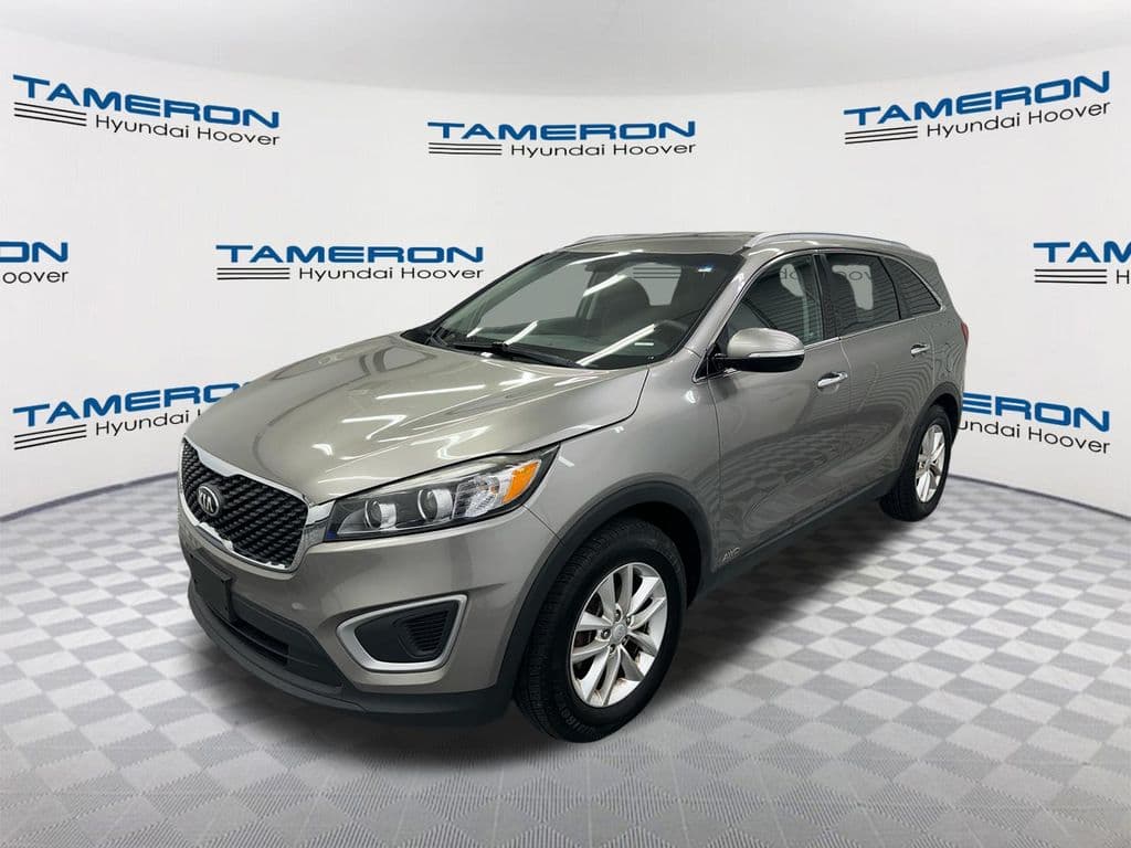 2018 Kia Sorento LX — photo 1 of 29