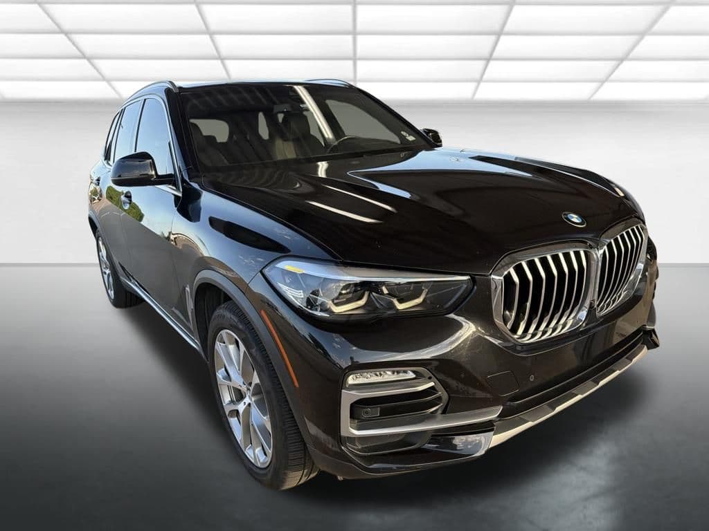2019 BMW X5 xDrive40i — photo 1 of 12